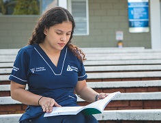 Para ello, se implementa algunas acciones físicas y logísticas en el periodo intersemestral tanto en aulas como en las dependencias administrativas.